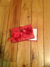 Load image into Gallery viewer, Red kisses gold mini