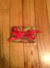 Load image into Gallery viewer, Green marble with red gold stripe ribbon