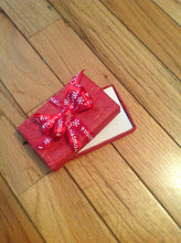 Load image into Gallery viewer, Joy of Christmas style red with Fibers